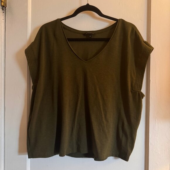 Banana Republic Trapunto Top in Olive - Picture 2 of 4